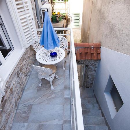 La Casa Di Pietra Apartment คิร์ก ภายนอก รูปภาพ