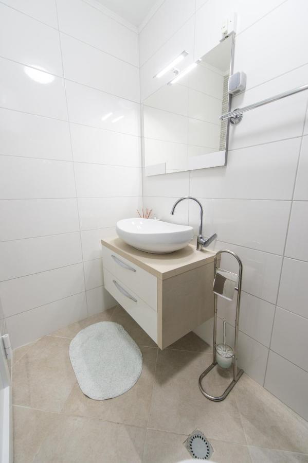La Casa Di Pietra Apartment คิร์ก ภายนอก รูปภาพ