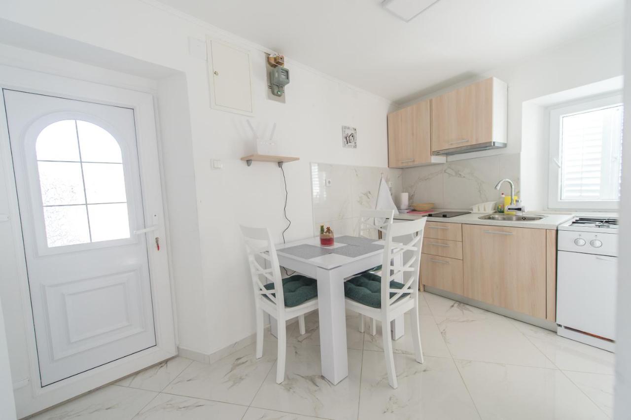 La Casa Di Pietra Apartment คิร์ก ภายนอก รูปภาพ
